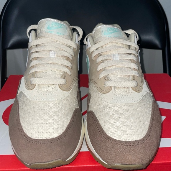 Nike Air Max 1 PRM (Crepe Brown) Size 9 M/10.5 W - Picture 5 of 6